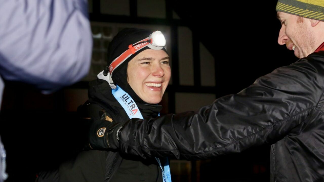 Jasmin Paris Spine Race