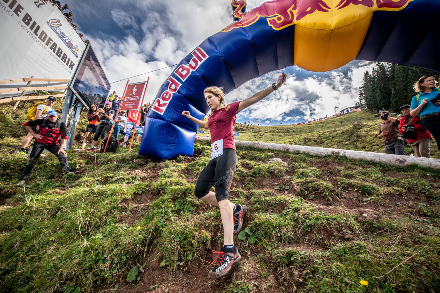 inov-8 descent race