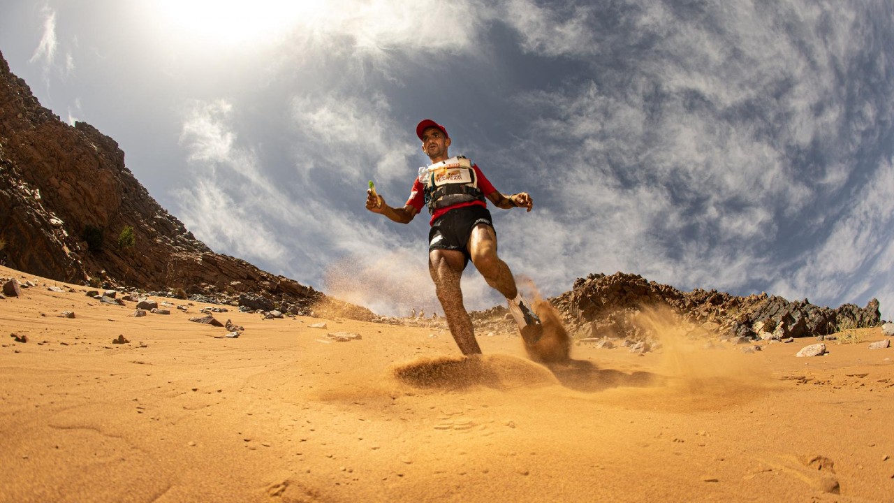 Rachid El Morabity at the 2022 Marathon des Sables