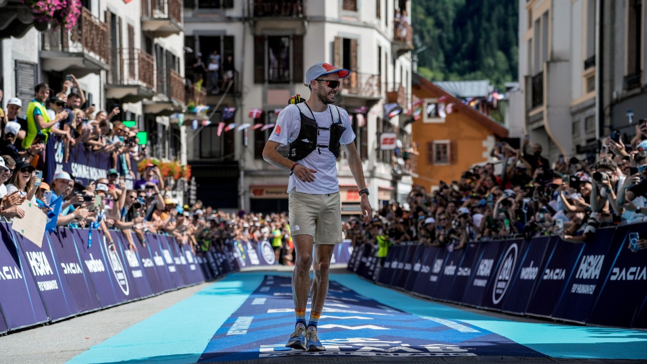 Grangier arrives in Chamonix UTMB 2023