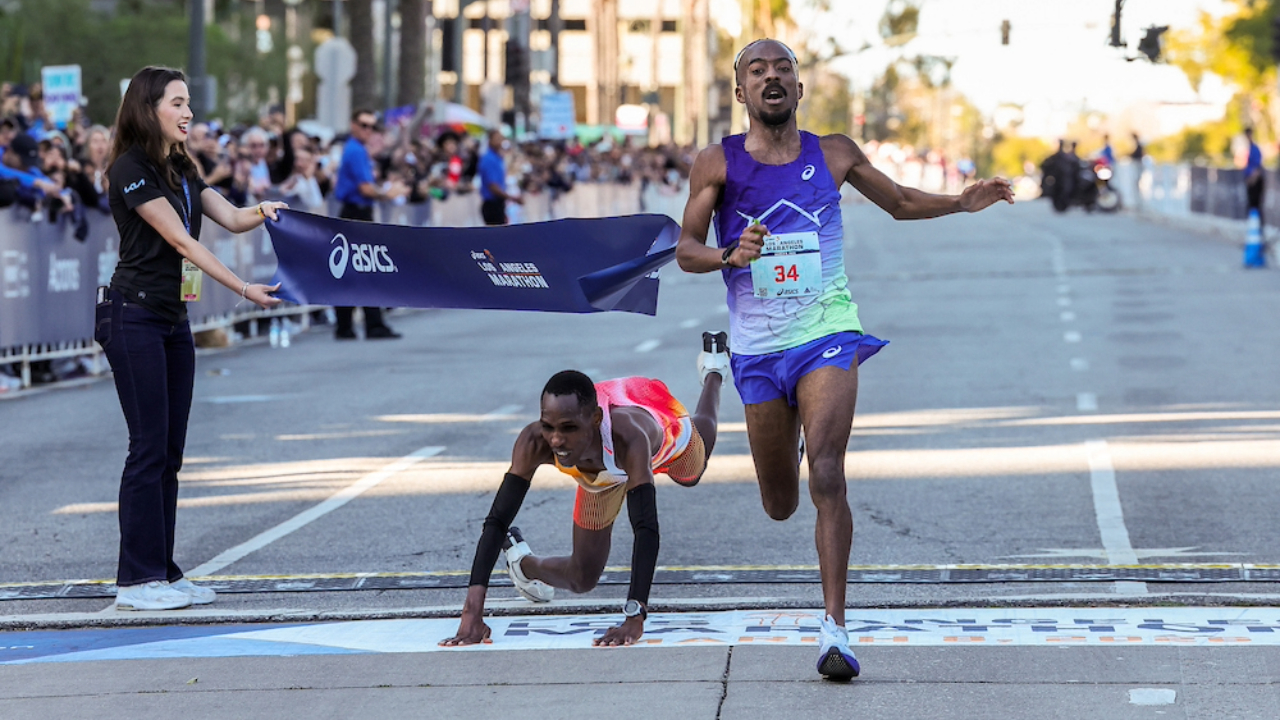 Nathan Martin (USA) beats Kenyan Michael Kamau on the line in the LA Marathon 2026.