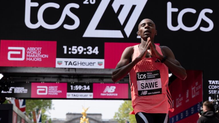 Sebastian Sawe finish line London Marathon 2026