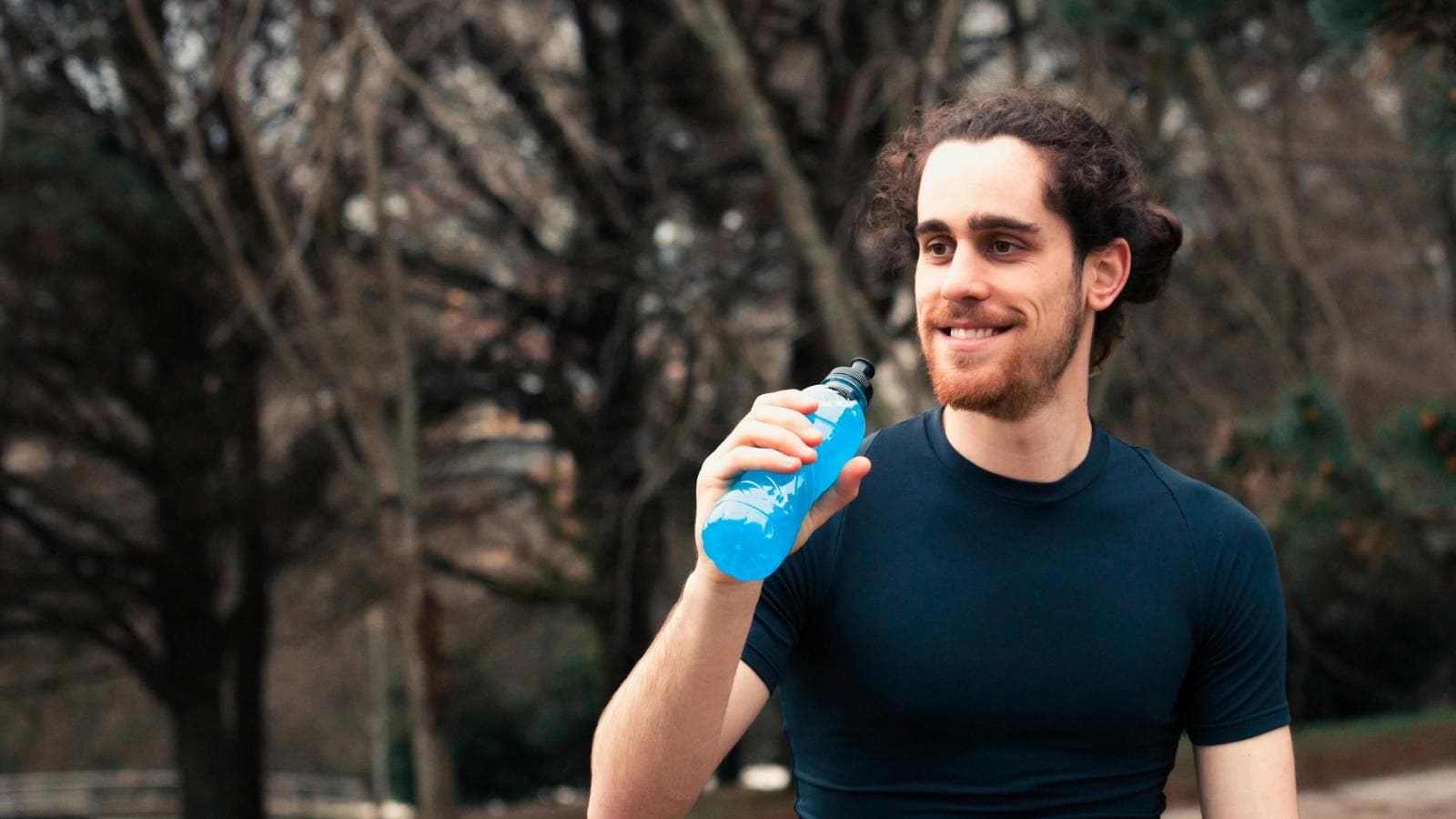 runner planning hydration and nutrition strategy during taper week before marathon