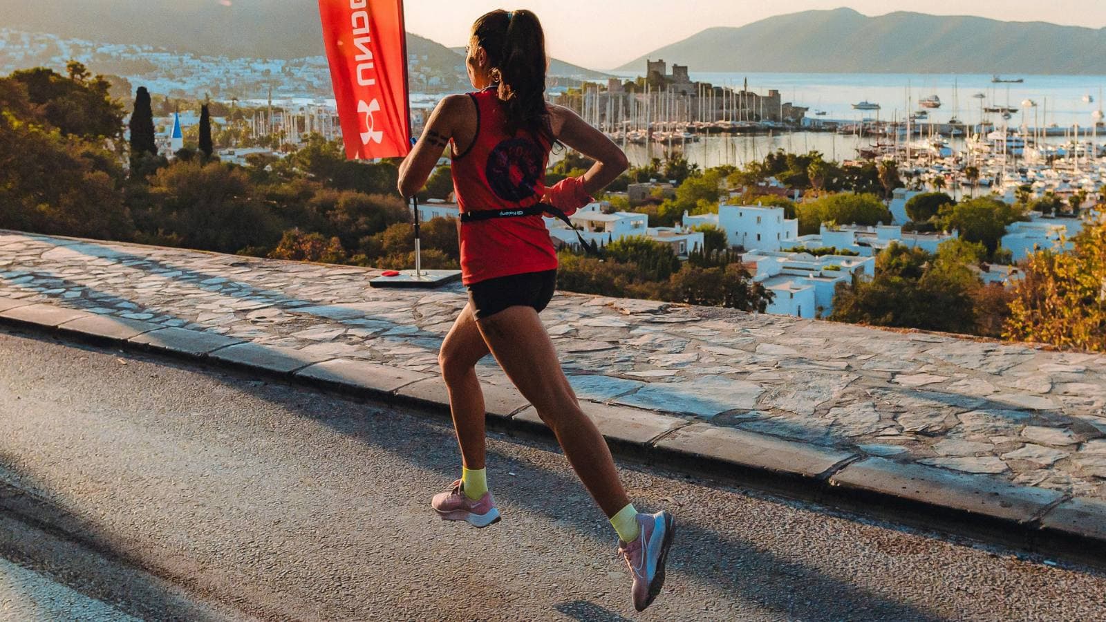 runner training at comfortable pace to develop aerobic fitness and long distance running performance