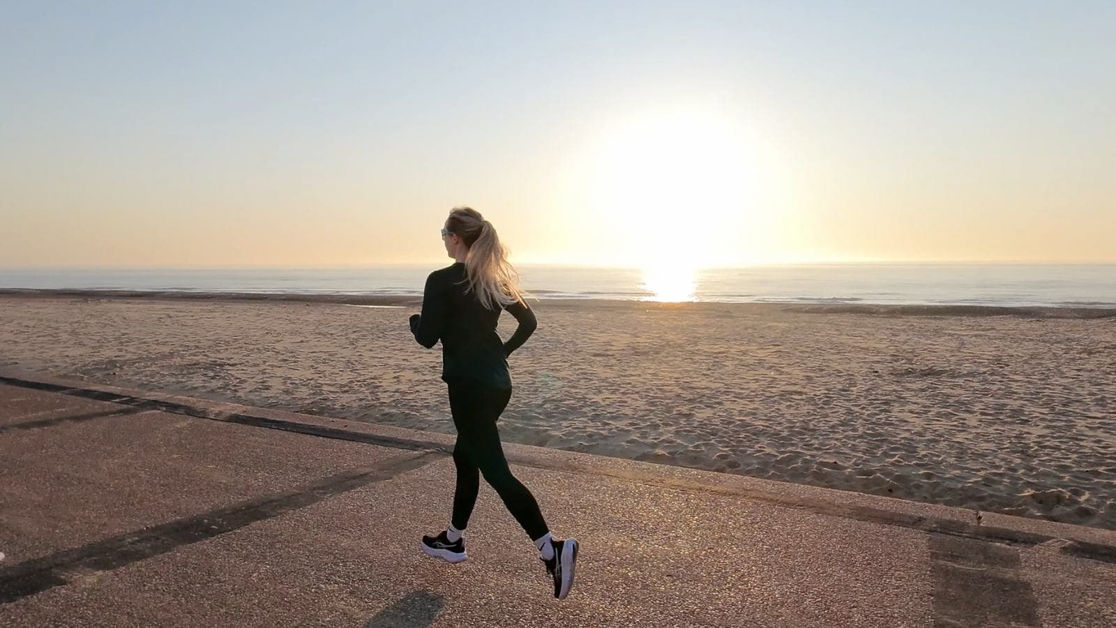 ASICS Gel Nimbus 28 Review: Ultra-Comfortable Road Running Shoe for Long Distances