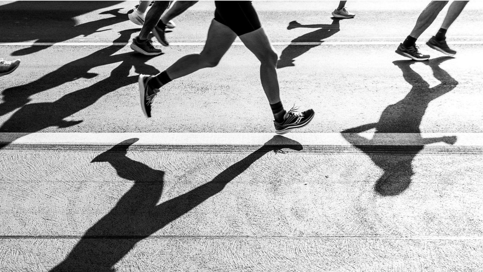 runner doing interval training to overcome running plateau and increase speed