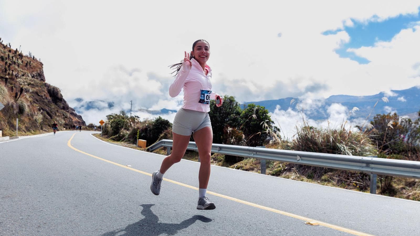 postpartum runner training on scenic trail while rebuilding strength and cardiovascular fitness