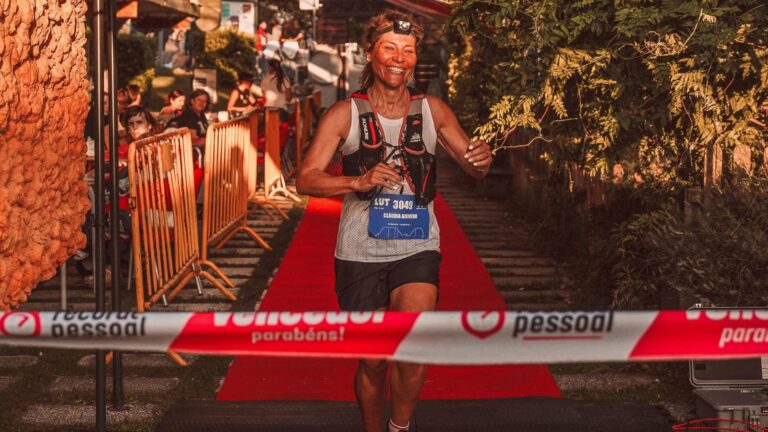 distance runner enjoying outdoor run while experiencing positive mental effects of endurance exercise