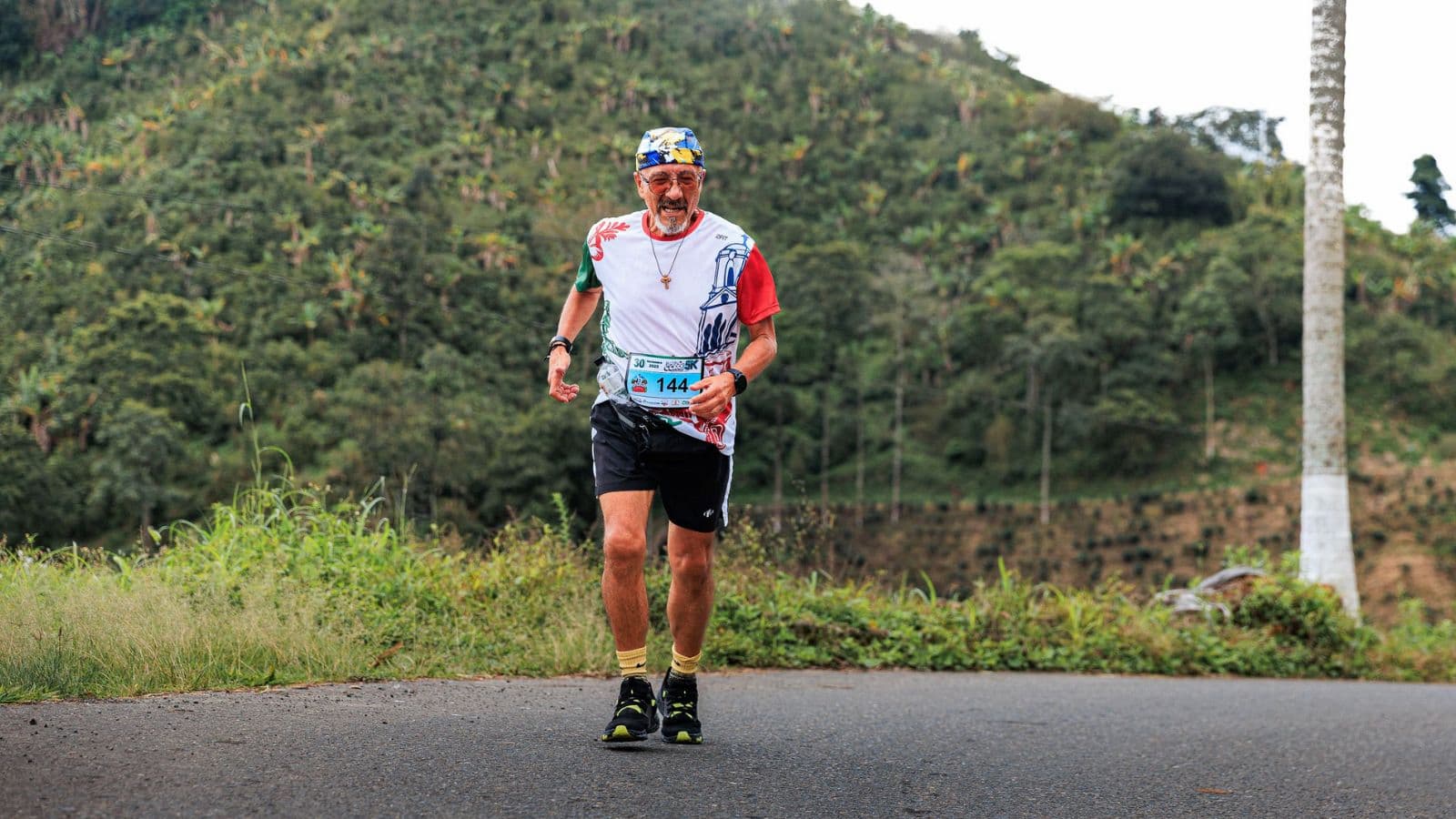 runner performing uphill workout with proper technique to avoid common hill training mistakes