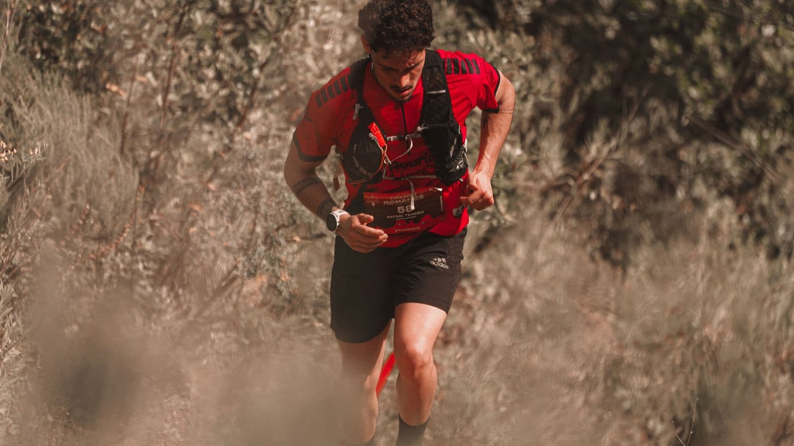 first time marathon runner preparing for race week with training plan and running gear