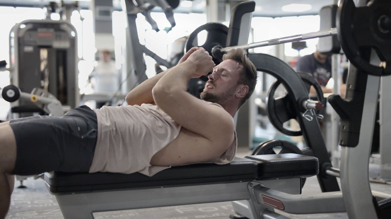 distance runner planning weekly running schedule with recovery and cross training sessions