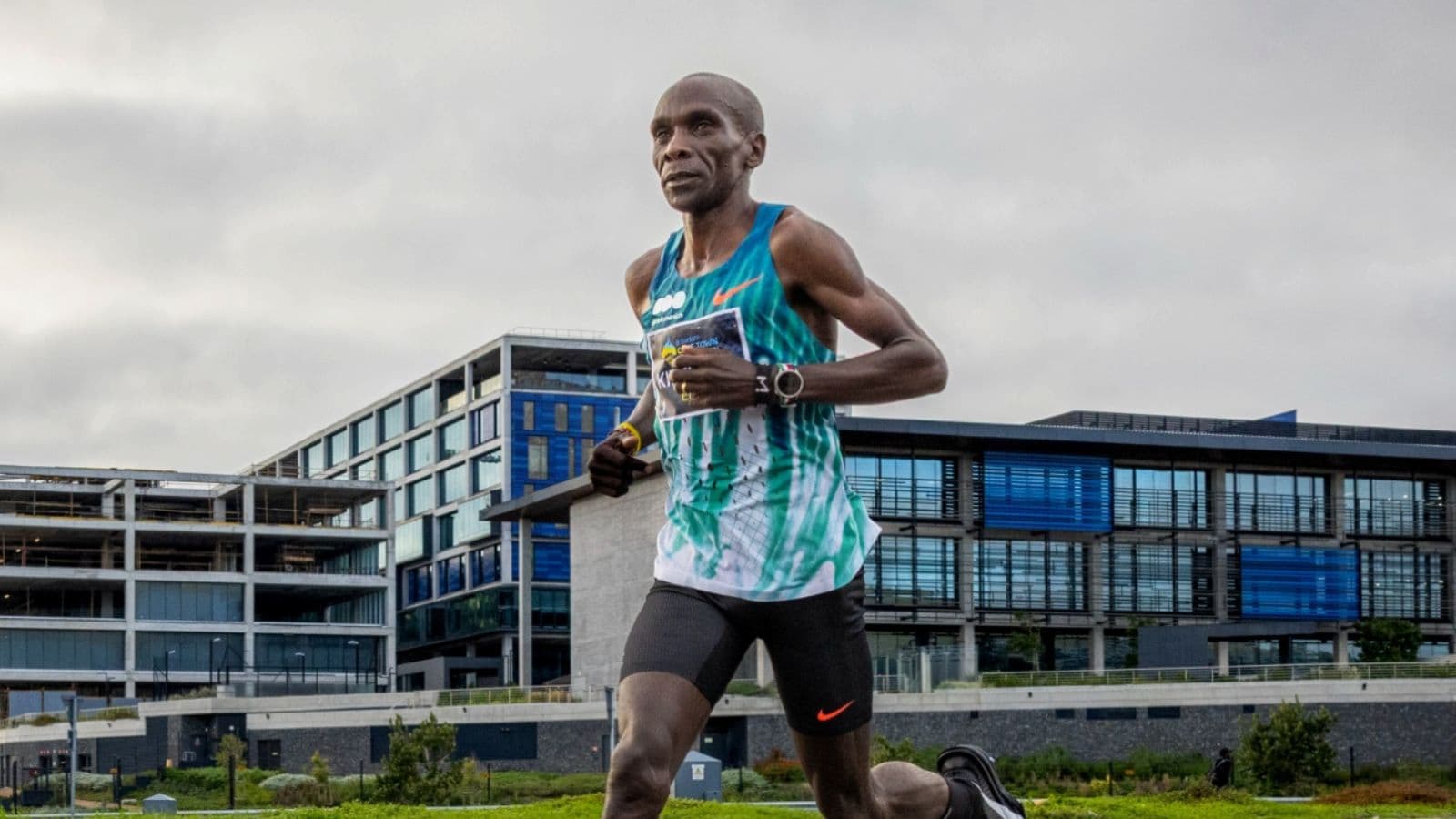What Causes Knee Swelling After Running?